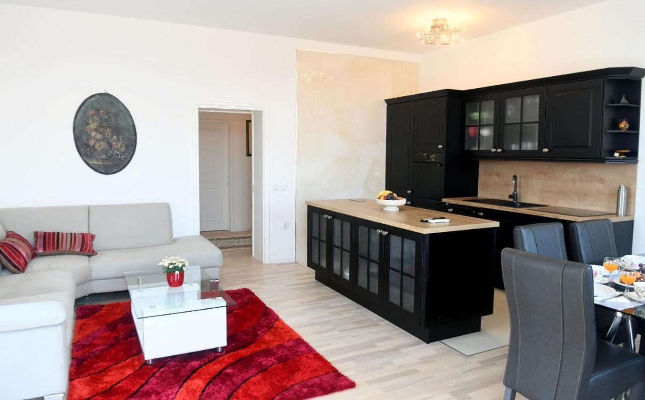 Divia Apartment Риека Экстерьер фото